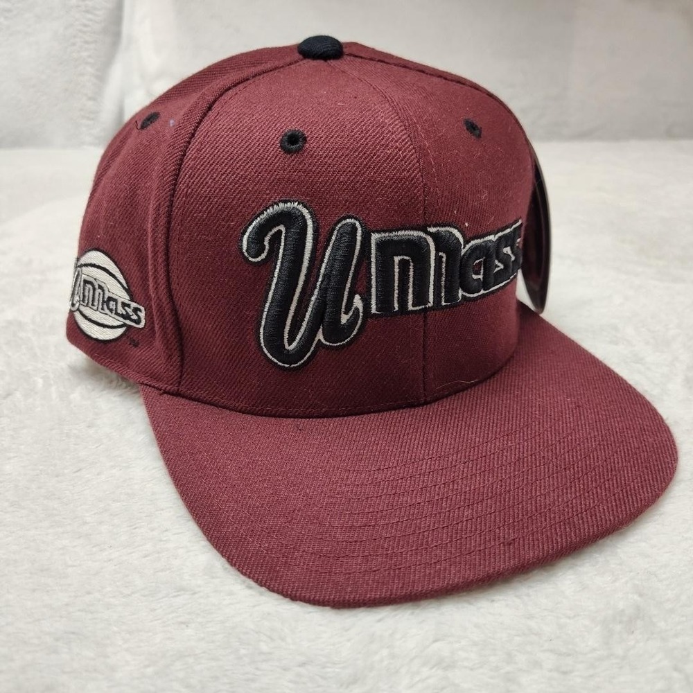 UMass Boston Beacons Hat Cap Snap Back One Size Red NCAA Basketball Colosseum